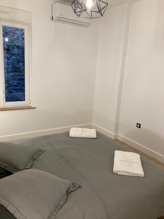 Suite Charles - Vue Musee Rimbaud Charleville-Mezieres Luaran gambar