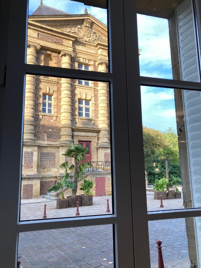 Suite Charles - Vue Musee Rimbaud Charleville-Mezieres Luaran gambar
