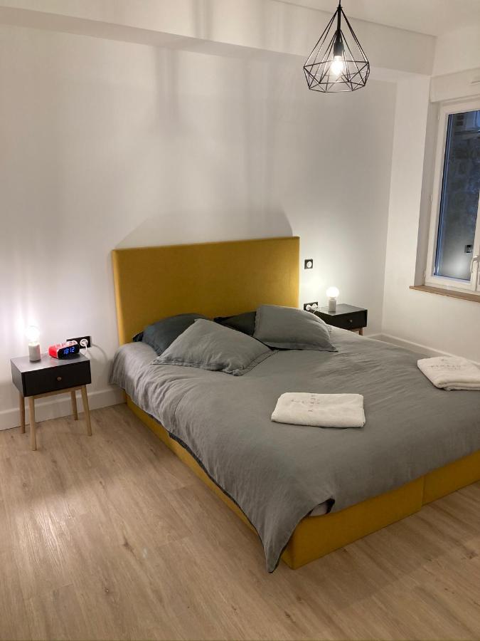 Suite Charles - Vue Musee Rimbaud Charleville-Mezieres Luaran gambar